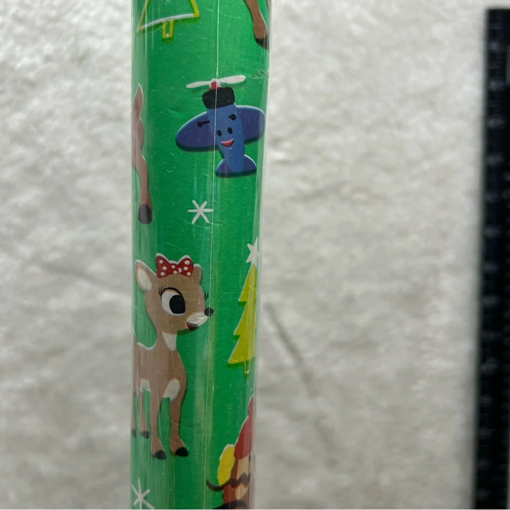 Rudolph Red Nosed Reindeer gift wrap 20 sq ft USA gridlines Christmas wrapping